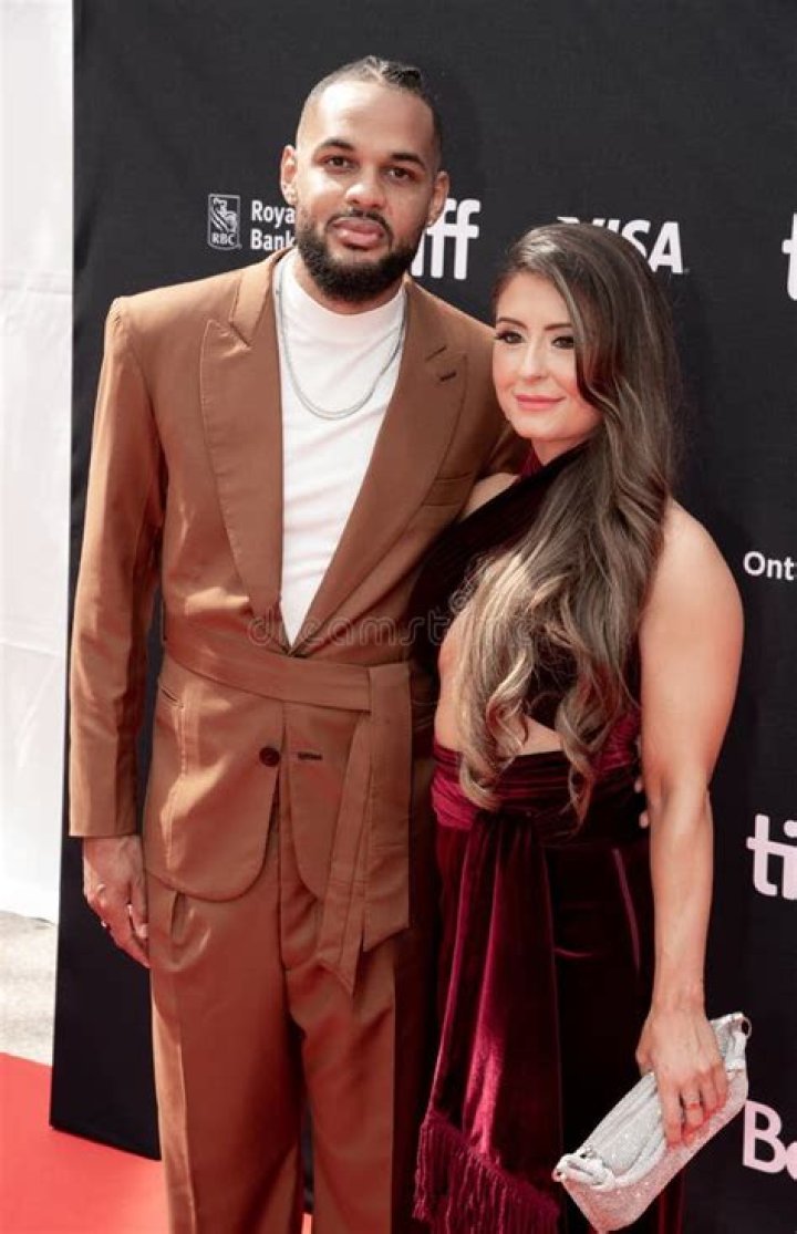 Akim Aliu Biography, Age, Height, Wife, Net Worth, Family