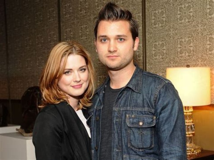 Alexandra Breckenridge Biography, Age, Height, Husband, Net Worth, Family