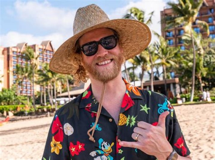 Allen Stone Biography, Age, Height, Wife, Net Worth, Family