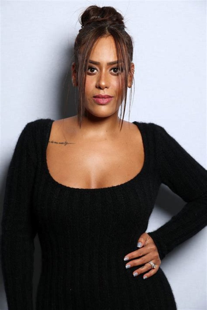 Amel Bent Biography, Age, Height, Husband, Net Worth, Family