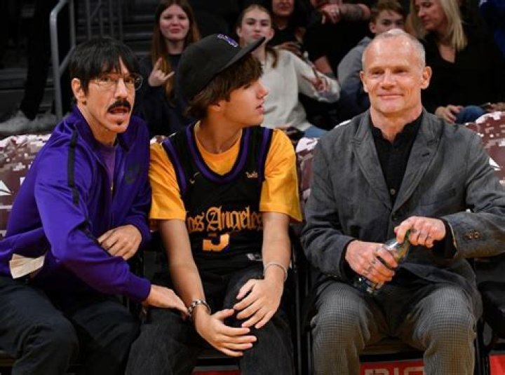 Anthony Kiedis biografía, edad, altura, esposo, net worth, familia