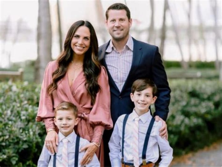 Antron Dillon Biography, Age, Height, Wife, Net Worth, Family