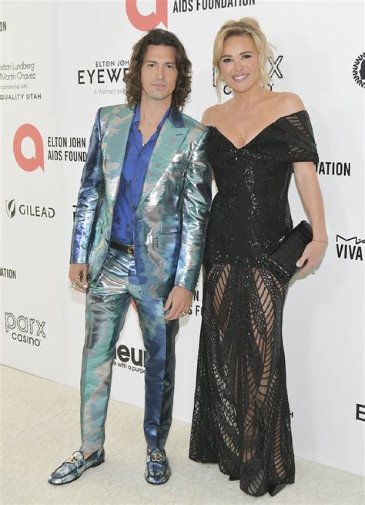 Asher Monroe Biography, Age, Height, Wife, Net Worth, Family