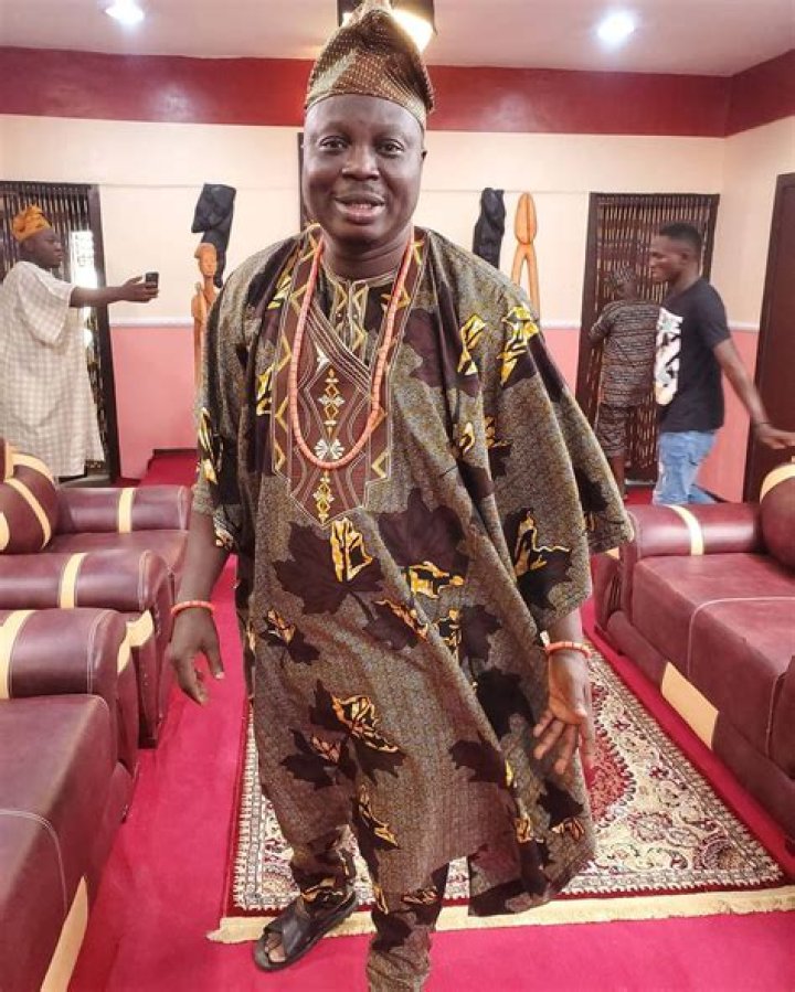 Bolaji Amusan Biography, Age, Height, Wife, Net Worth, Family