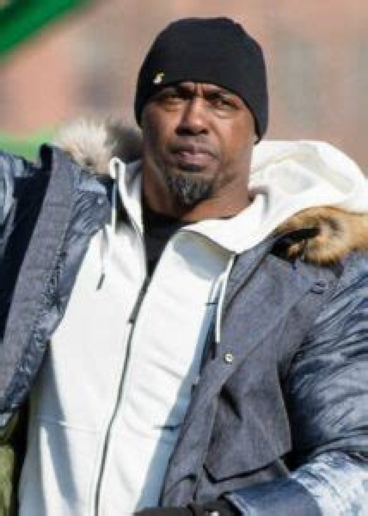 Brian Dawkins Biography, Age, Height, Wife, Net Worth, Family