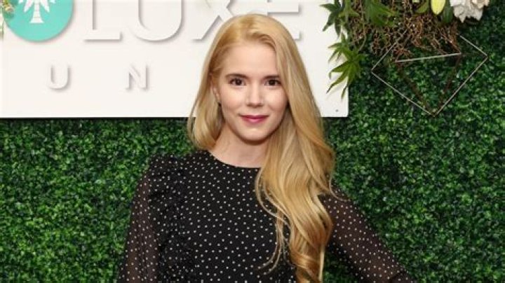 Brooke Anne Smith Biography, Age, Height, Husband, Net Worth, Family