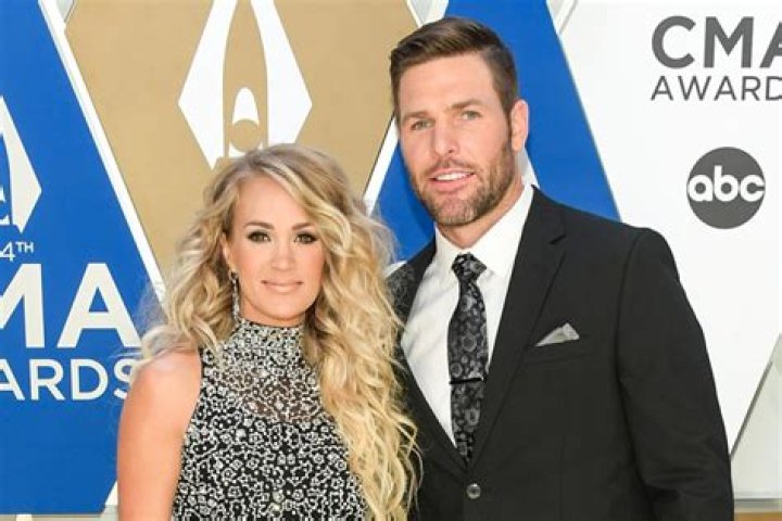Carrie Underwood Biography, Age, Height, Husband, Net Worth, Family