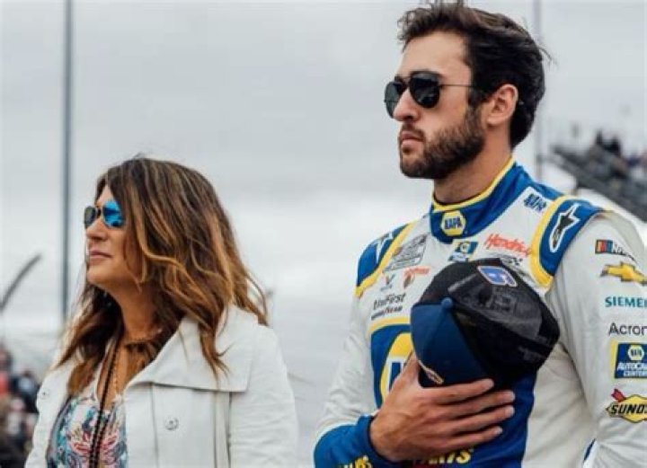 Chase Elliott Biography, Age, Height, Wife, Net Worth, Family