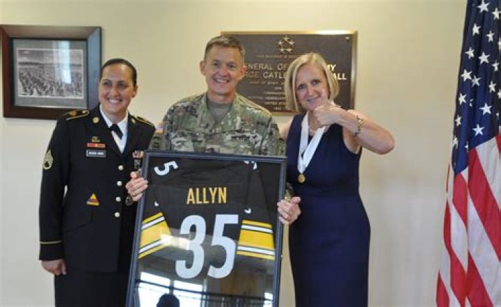 Daniel B. Allyn Biography, Age, Height, Wife, Net Worth, Family