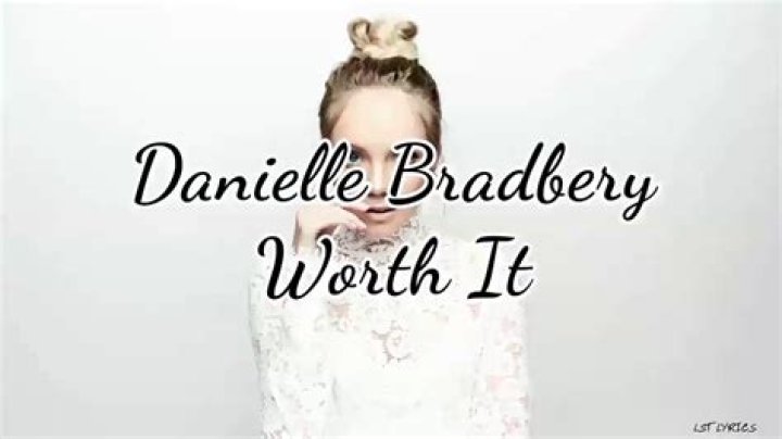 Danielle Bradbery biografía, edad, altura, esposa, net worth, familia