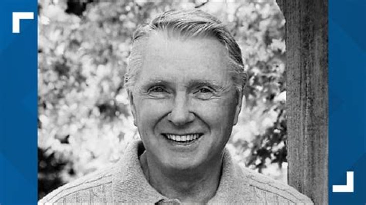 Dave Diles Jr. Biography, Age, Height, Wife, Net Worth, Family