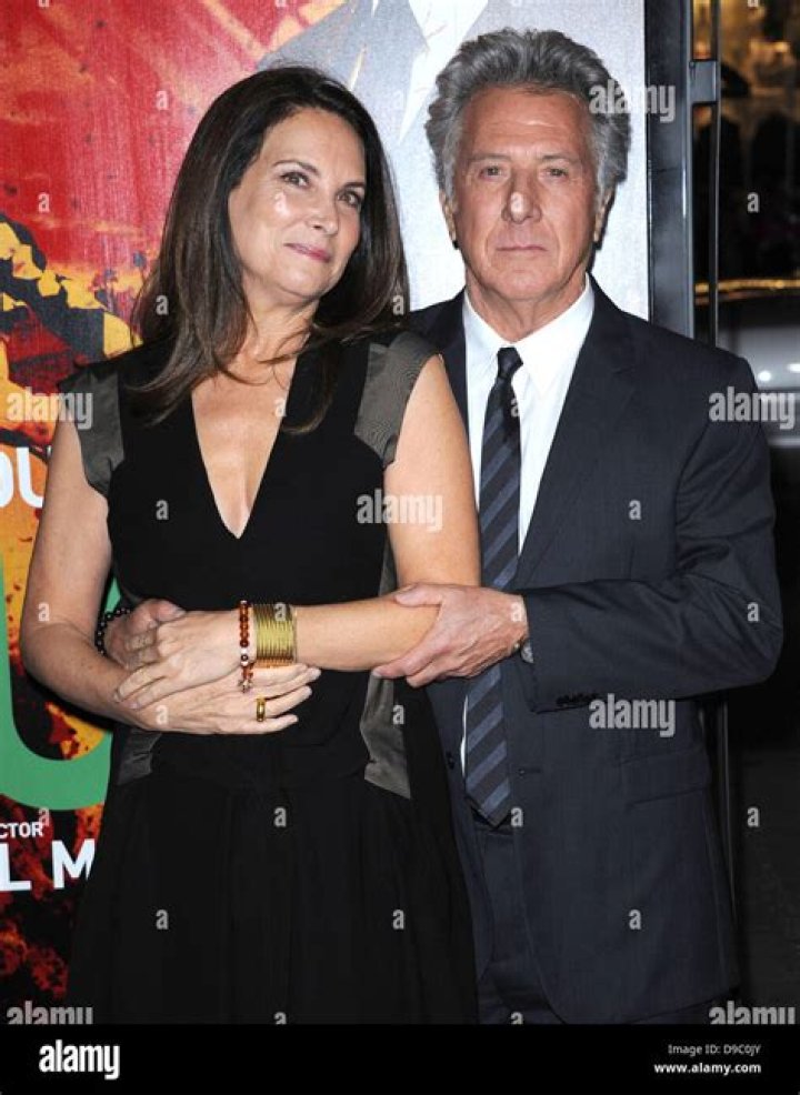 Dennis Farina Biography, Age, Height, Wife, Net Worth, Family