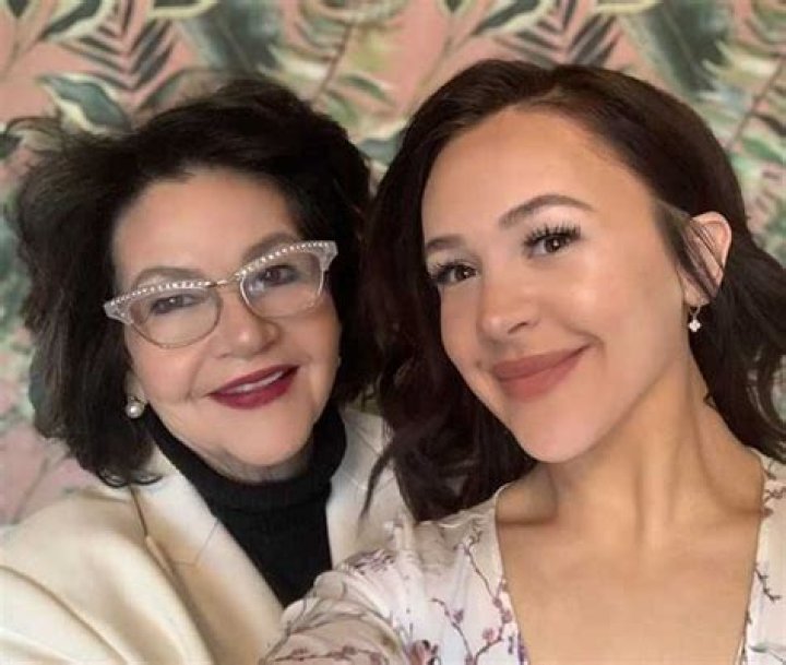 Eliza Butterworth Biography, Age, Height, Husband, Net Worth, Family