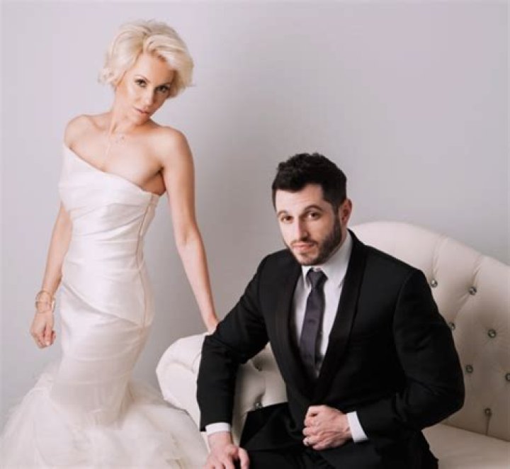 Farah Fath Biography, Age, Height, Husband, Net Worth, Family