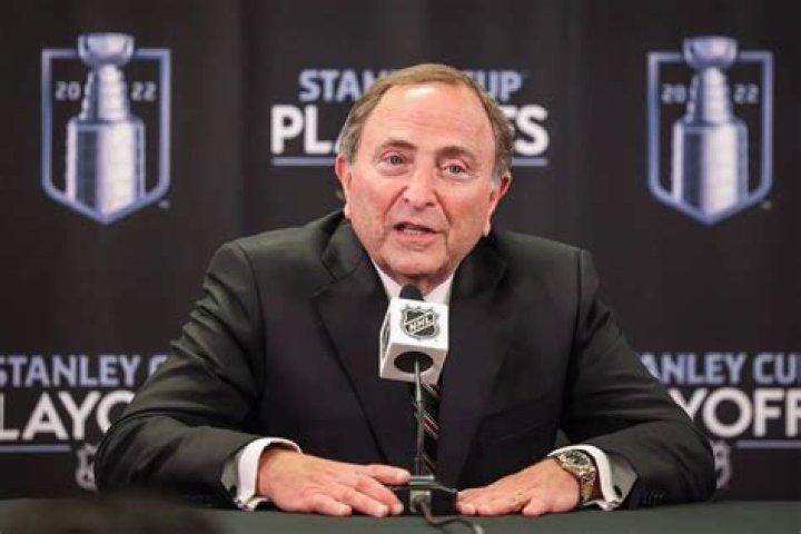 Gary Bettman Biography, Age, Height, Wife, Net Worth, Family