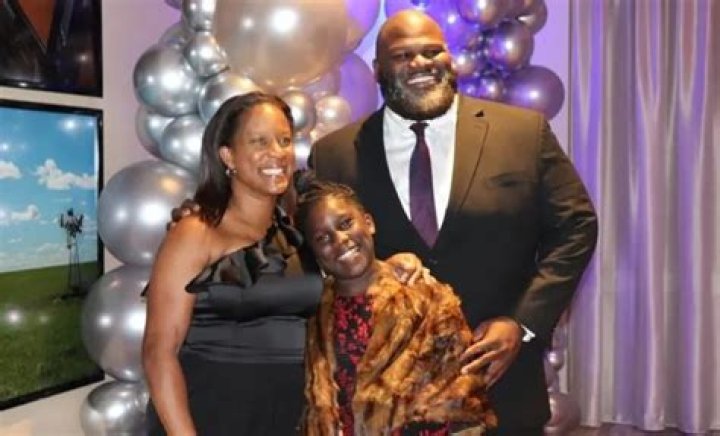 Henry Boucha Biography, Age, Height, Wife, Net Worth, Family