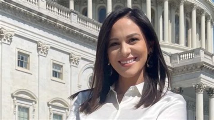 Hernando Avilés Biography, Age, Height, Wife, Net Worth, Family