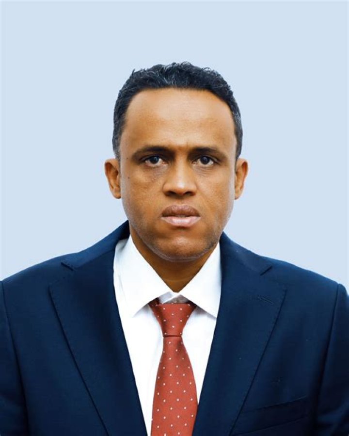 Hussein Mohamed Bashe Biography, Age, Height, Net Worth, Family