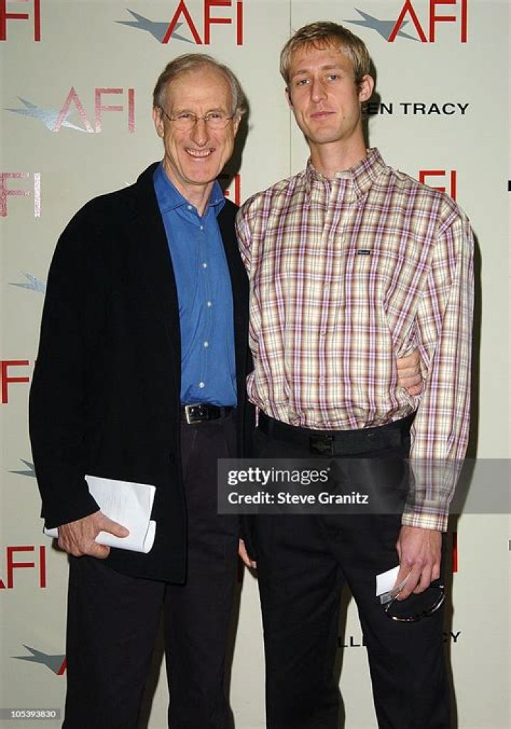 James Cromwell Biography, Age, Height, Wife, Net Worth, Family