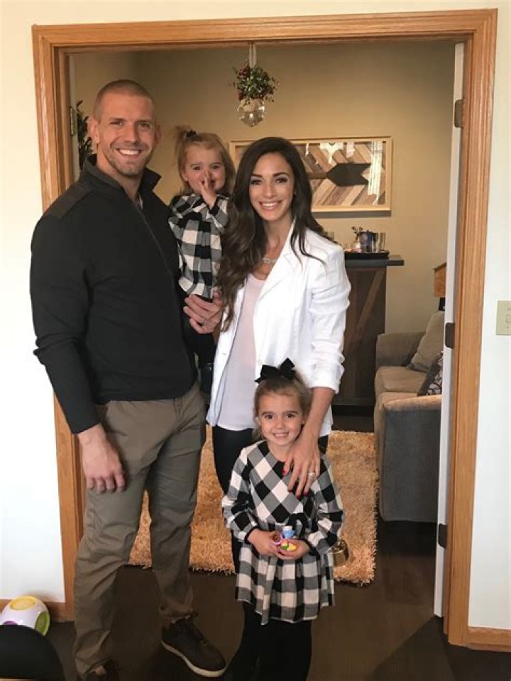 James Laurinaitis Biography, Age, Height, Wife, Net Worth, Family