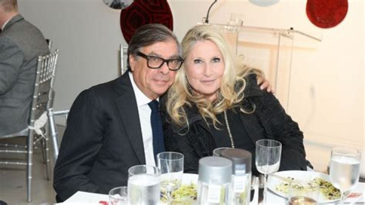 Jane Holzer Biography, Age, Height, Husband, Net Worth, Family