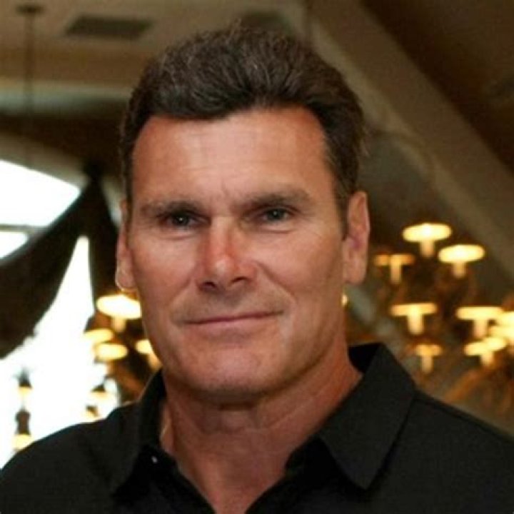 Jay Caufield Biography, Age, Height, Wife, Net Worth, Family