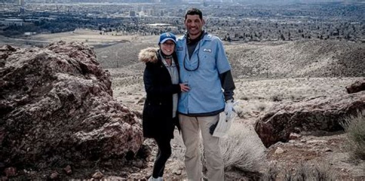 Jay Norvell Biography, Age, Height, Wife, Net Worth, Family