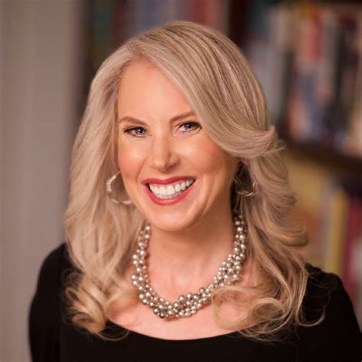 Jocelyn Elise Crowley Biography, Age, Height, Husband, Net Worth, Family