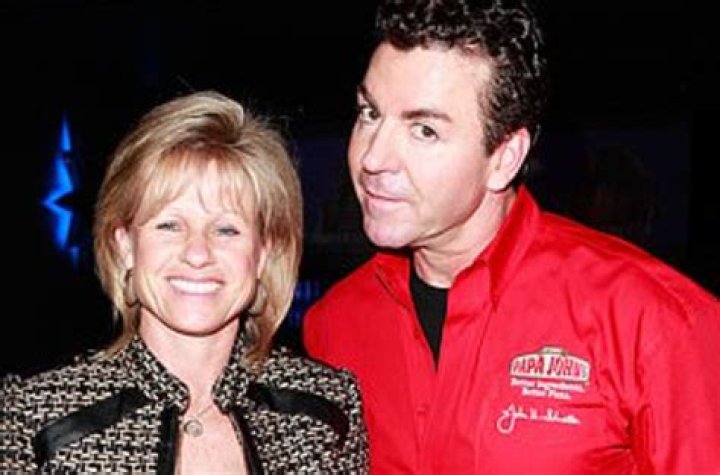 John Schnatter Biography, Age, Height, Wife, Net Worth, Family
