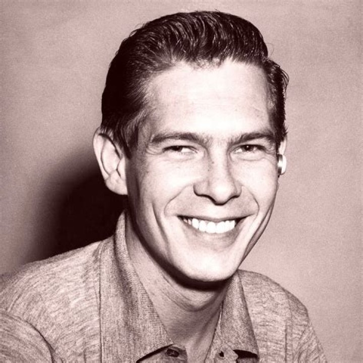 Johnnie Ray Biography, Age, Height, Wife, Net Worth, Family