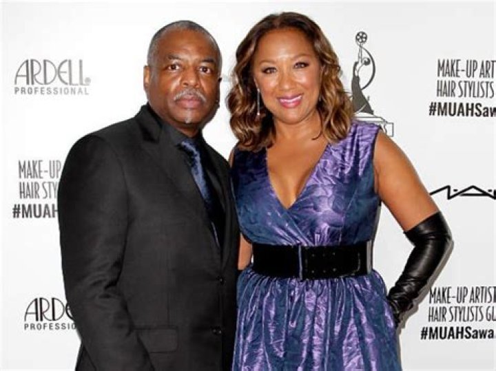 Jonathan Burton Biography, Age, Height, Wife, Net Worth, Family