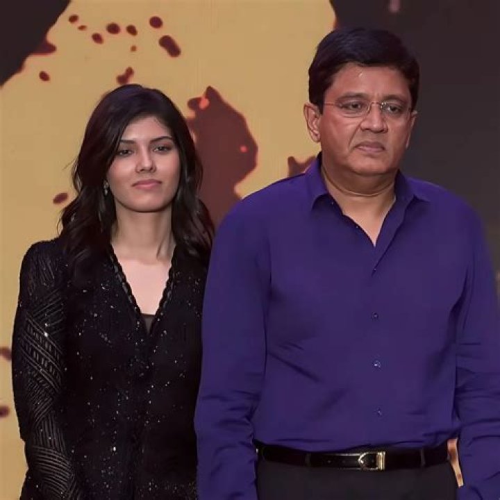 Josie Maran Biography, Age, Height, Husband, Net Worth, Family