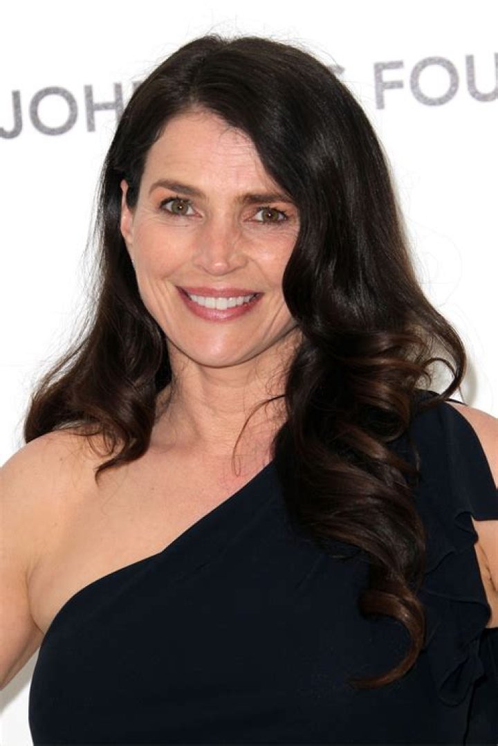 Julia Ormond Biography, Age, Height, Husband, Net Worth, Family