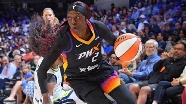 Kalani Brown Biography, Age, Height, Husband, Net Worth, Family