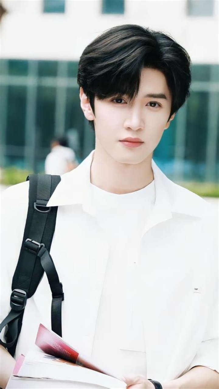 Lee Mi-hyang Biography, Age, Height, Husband, Net Worth, Family