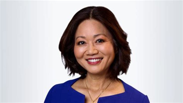 Linda Yueh Biography, Age, Height, Husband, Net Worth, Family