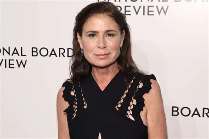 Maura Tierney Biography, Age, Height, Husband, Net Worth, Family