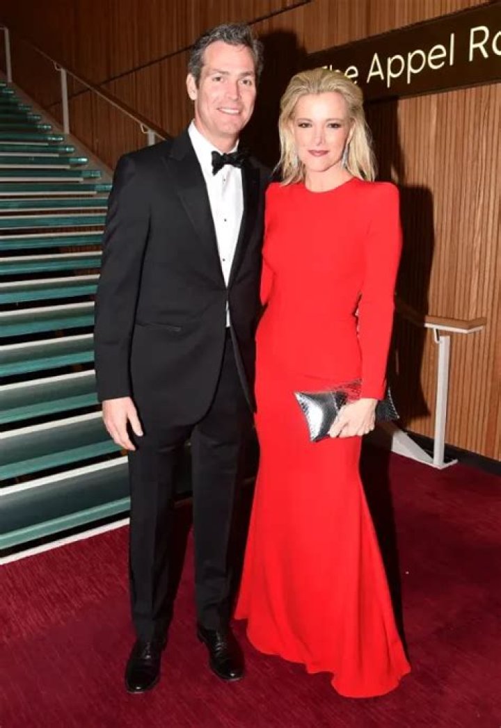 Megyn Kelly Biography, Age, Height, Husband, Net Worth, Family