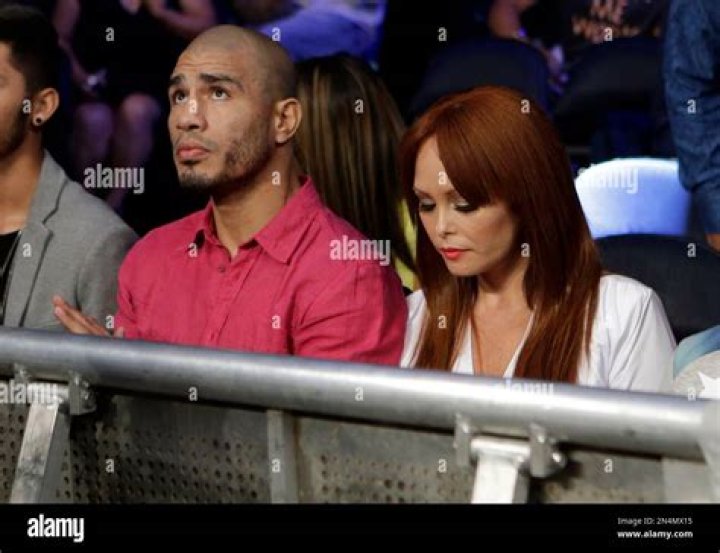 Miguel Cotto Biography, Age, Height, Wife, Net Worth, Family