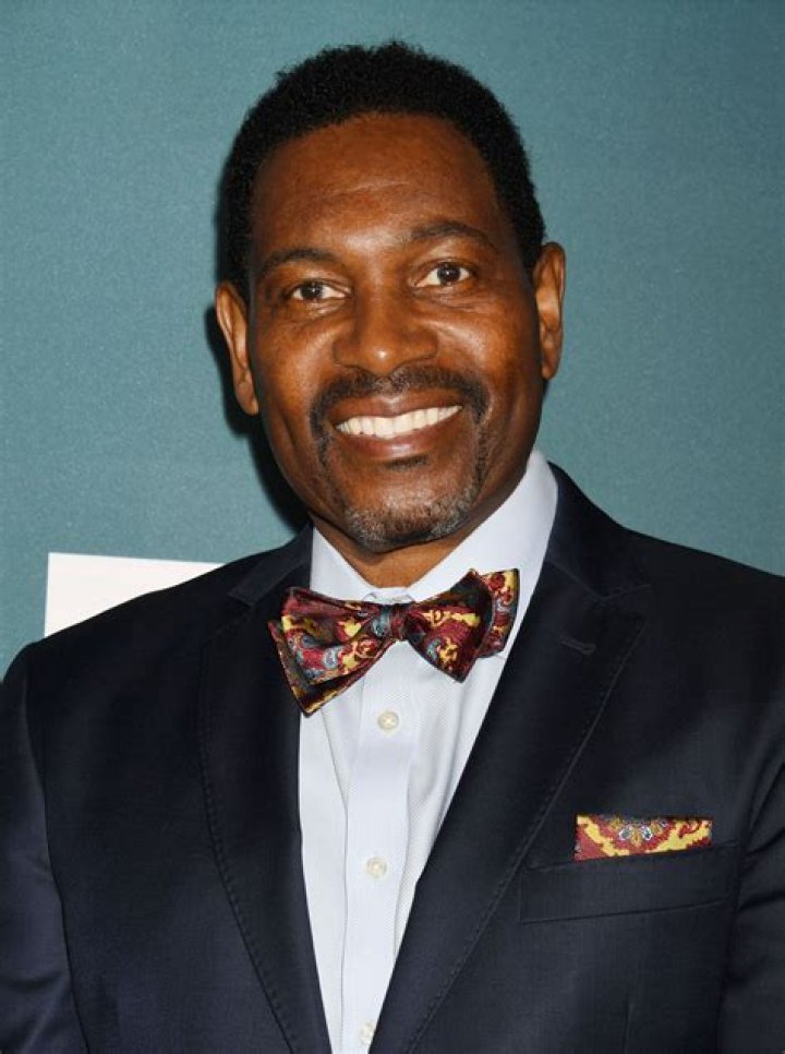 Mykelti Williamson biografía, edad, altura, esposo, net worth, familia