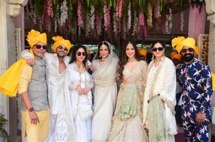 Nilesh Narayan Rane Biography, Age, Height, Wife, Net Worth, Family