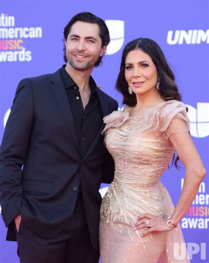 Patricia Manterola Biography, Age, Height, Husband, Net Worth, Family