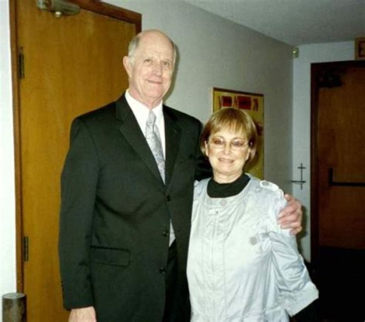 Peggy Lennon Biography, Age, Height, Husband, Net Worth, Family