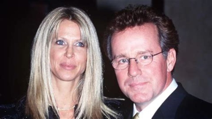 Phil Hartman Biography, Age, Height, Wife, Net Worth, Family