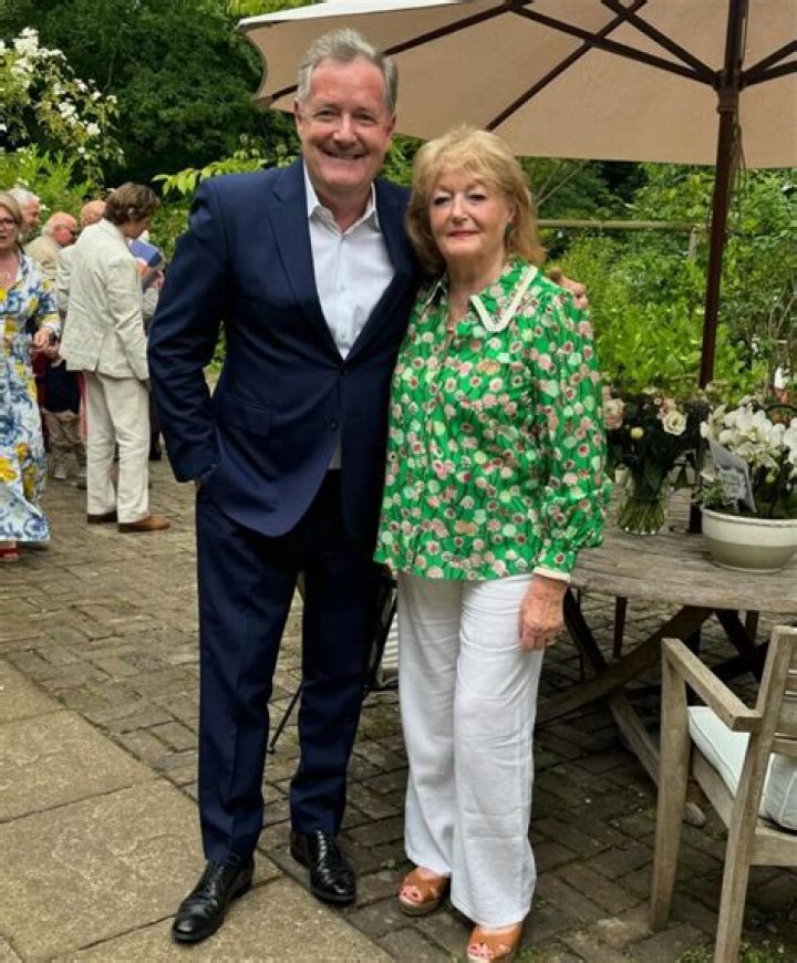 Piers Morgan Biography, Age, Height, Wife, Net Worth, Family