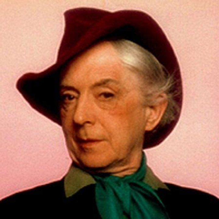 Quentin Crisp Biography, Age, Height, Wife, Net Worth, Family