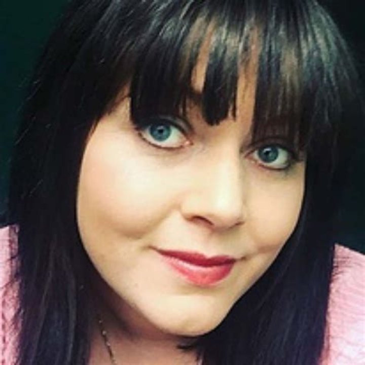 Raoul Walsh biografía, edad, altura, esposo, net worth, familia