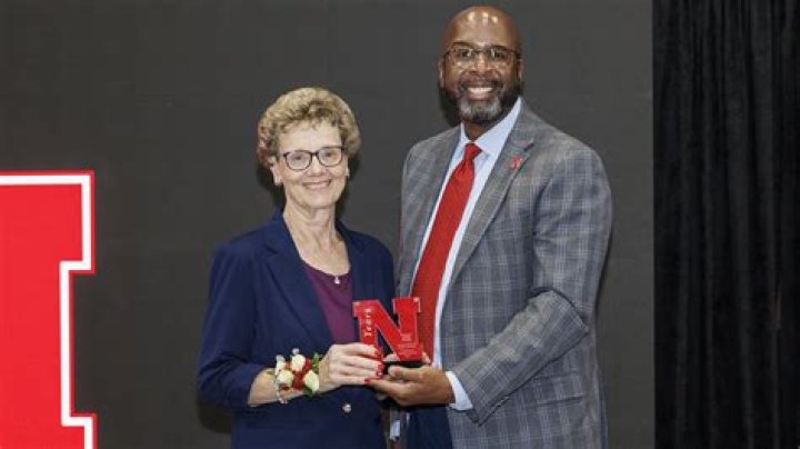 Rodney D. Bennett Biography, Age, Height, Wife, Net Worth, Family