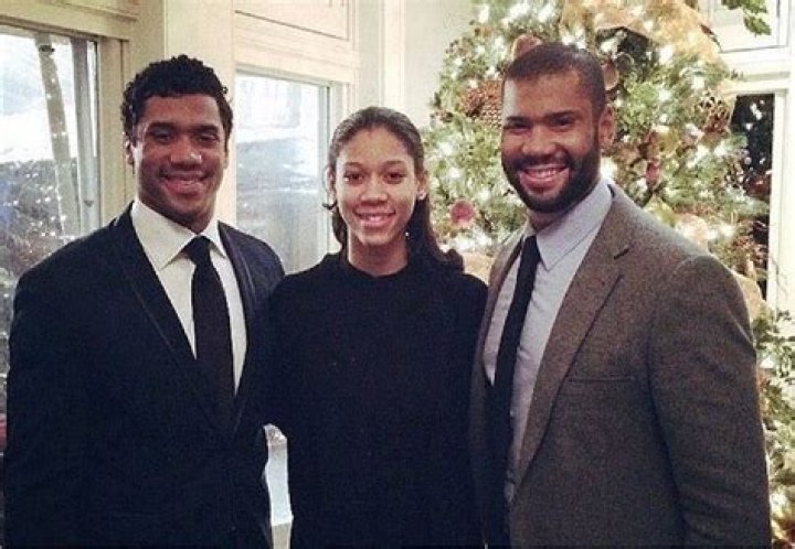 Russell Wilson Biography, Age, Height, Wife, Net Worth, Family