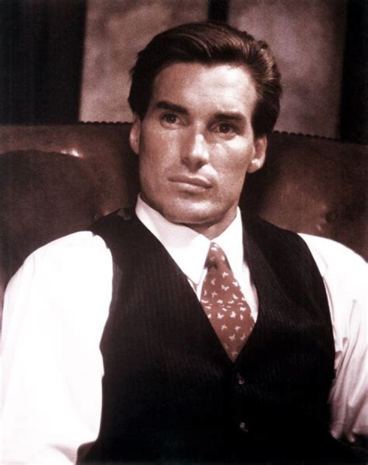 Sam J. Jones Biography, Age, Height, Wife, Net Worth, Family